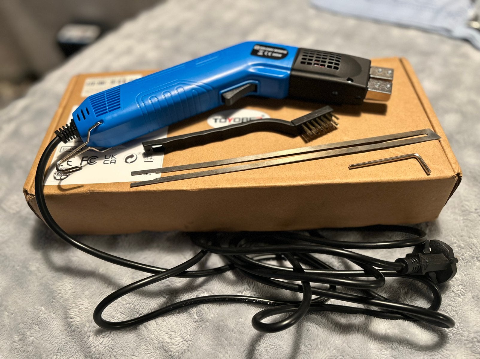 Coupe-polystyrène électrique professionnel., Enlèvement ou Envoi, Comme neuf