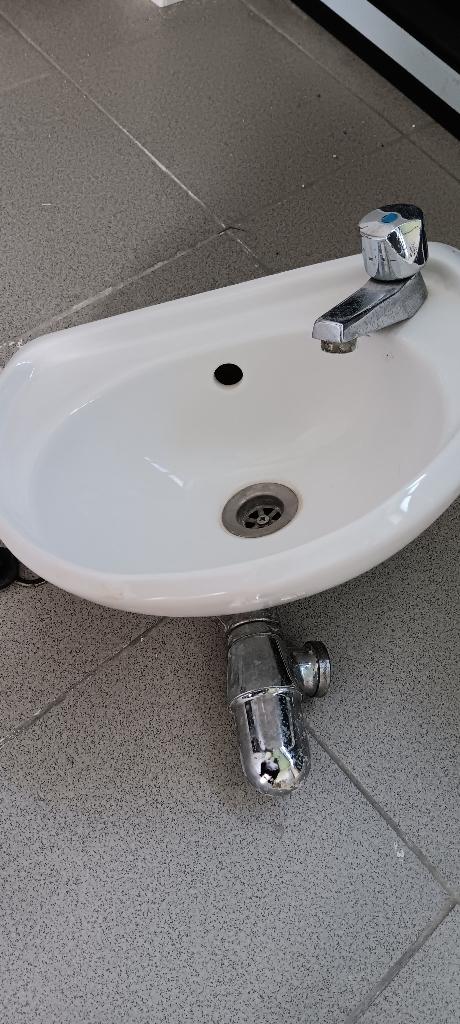 Lave main petit lavabo pour sanitaire, Bricolage & Construction, Sanitaire, Enlèvement, Utilisé, Lavabo