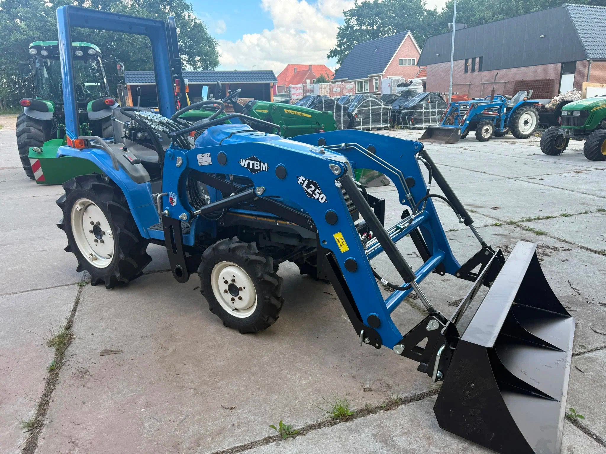 Iseki Sial 15 met voorlader, Autres types