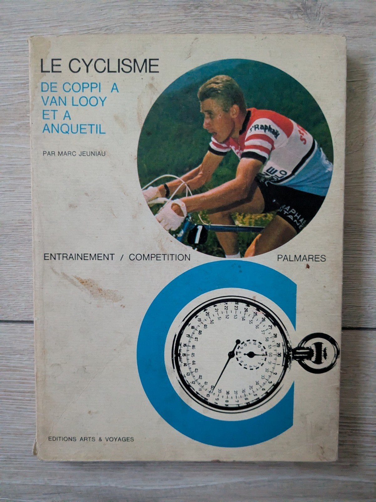 Livre Le Cyclisme, de Coppi à Van Looy et à Anquetil, Boeken, Ophalen of Verzenden, Gelezen, Lopen en Fietsen