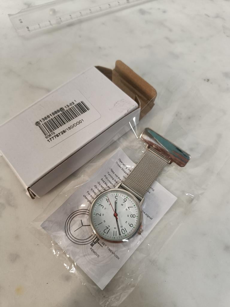 Montre infirmière à clip – NEUVE, Enlèvement ou Envoi