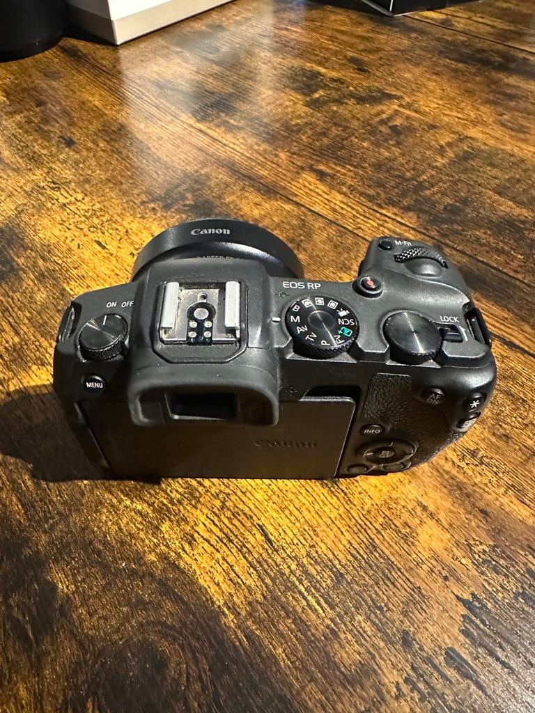 Canon EOS RP + Mount adapter EF-EOS R, Ophalen, Gebruikt, Camera, Canon