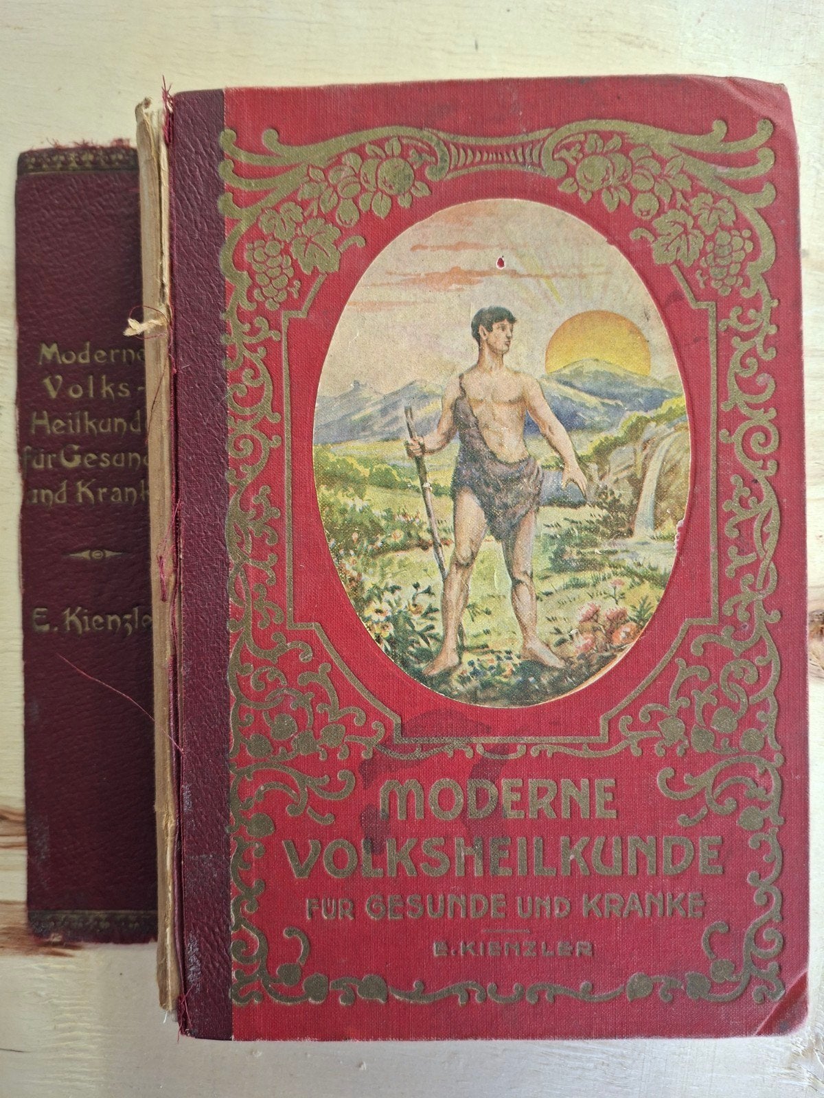 vintage boek MODERNE VOLKSHEILKUNDE, Ophalen of Verzenden