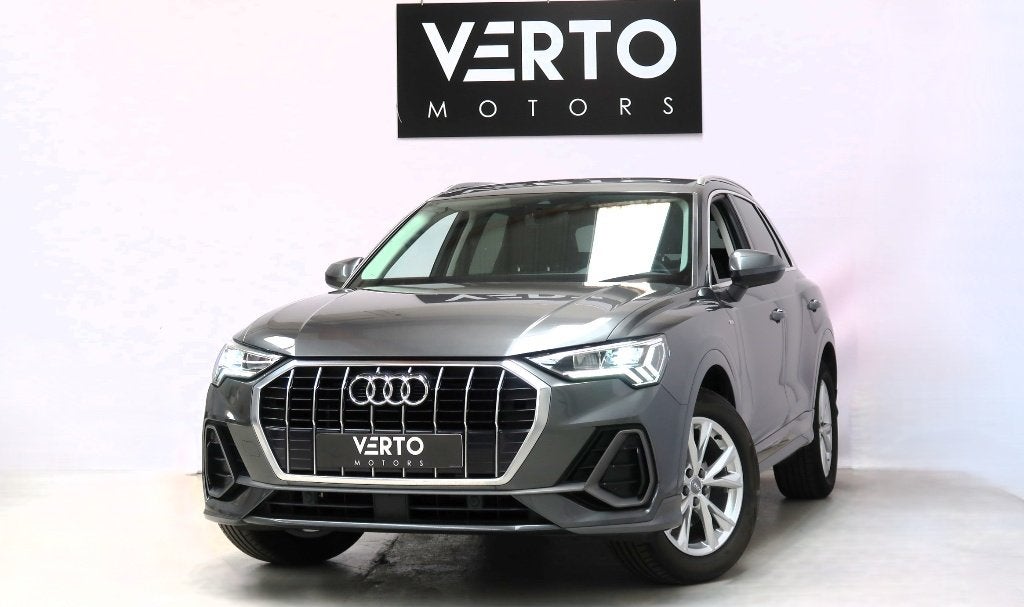 Audi Q3 35TFSI S-Tronic S-Line, Argent ou Gris, Entreprise, Garantie prolongée, Noir