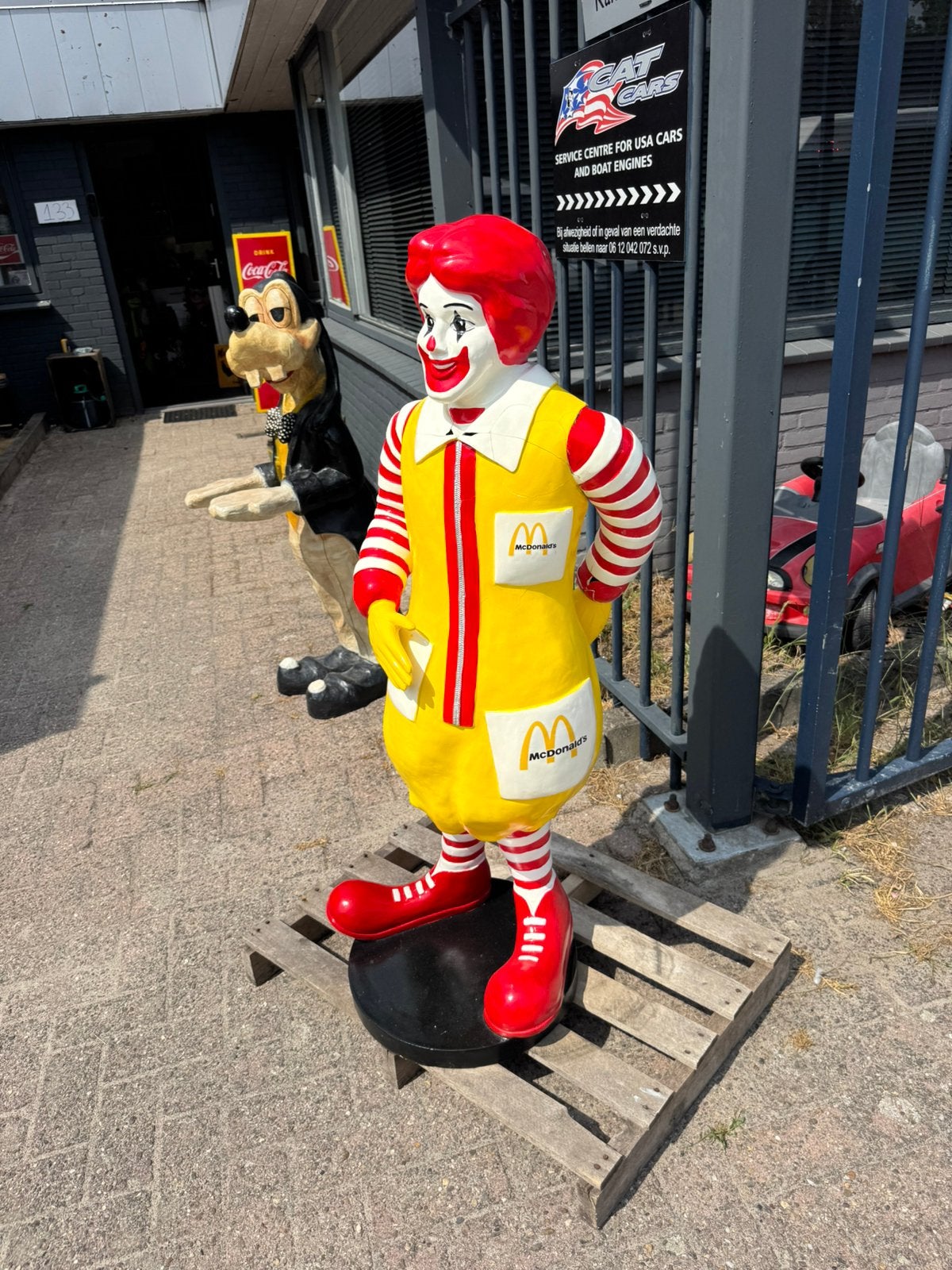 Image publicitaire de Ronald MC Donalds, Enlèvement, Utilisé, Humain
