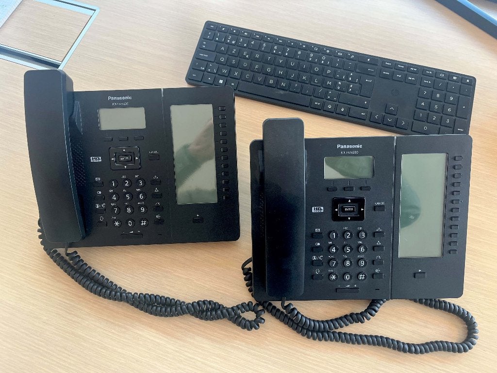 Téléphones Panasonic KX-HDV230 x 2, Enlèvement ou Envoi, Utilisé