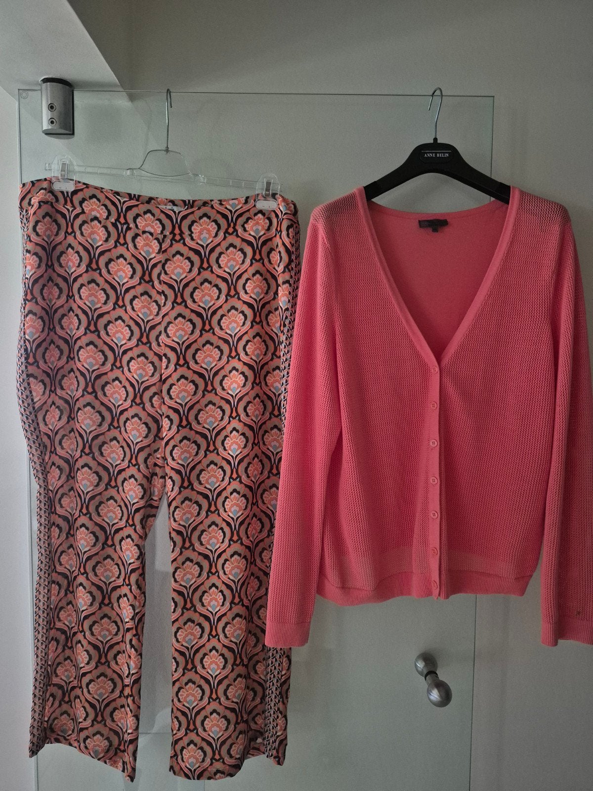 LOUISE broek met bijpassende gilet, Verzenden, Maat 46/48 (XL) of groter