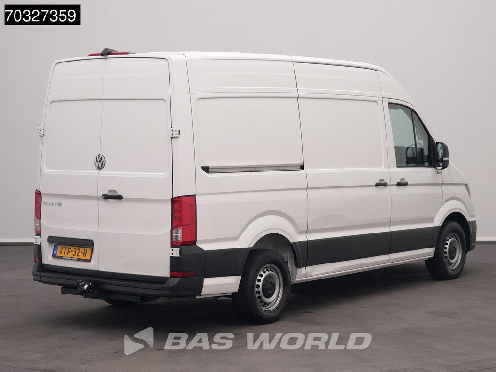 Volkswagen Crafter 140pk L3H3 Trekhaak Airco Cruise Parkeers, Autos, Camionnettes & Utilitaires, Achat, Euro 6, Entreprise, 3 places