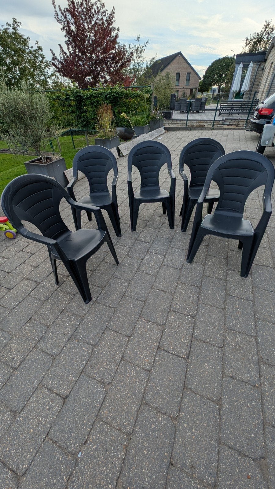 5 chaises de jardin bleues empilables, Jardin & Terrasse, Enlèvement, Utilisé, Plastique, Empilable