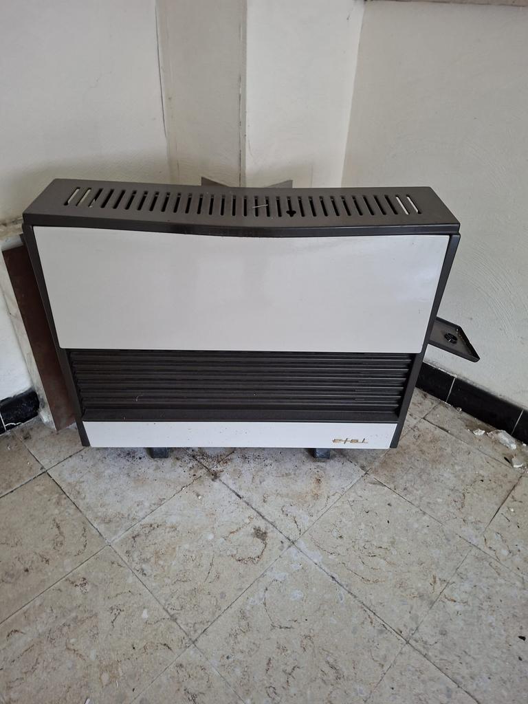 Gasverwarming efal, Doe-het-zelf en Bouw, Verwarming en Radiatoren, Ophalen, Gebruikt, Radiator