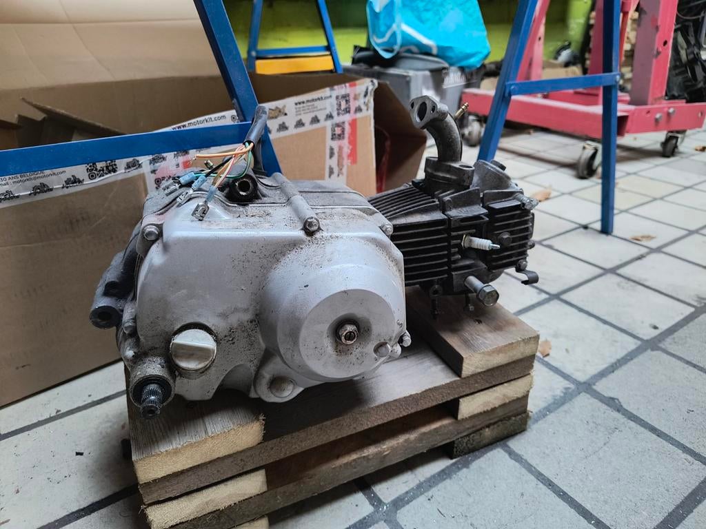 Dax motor 50cc semi, Fietsen en Brommers, Ophalen