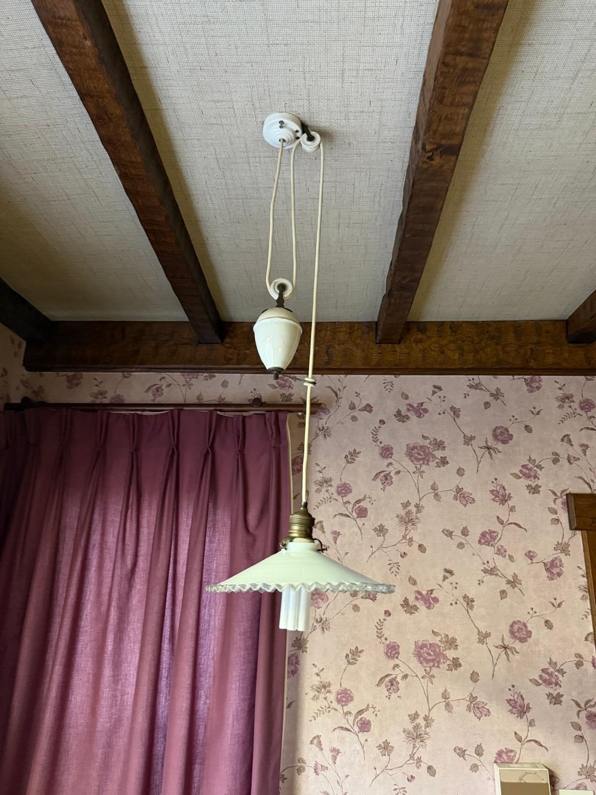 brocante lamp met origineel hangsysteem, Ophalen