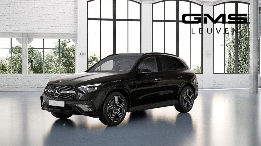 Mercedes-Benz GLC SUV 300e 4MATIC Star Edition, Auto's, Mercedes-Benz, Automaat, Zwart, 4 cilinders, 313 pk