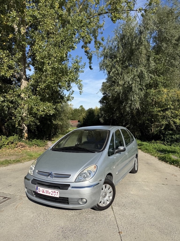 Citroën Xsara Picasso 1.8i/1ère m/Airco/60000 km/controle OK, Argent ou Gris, Achat, Boîte manuelle, Entretenue par le concessionnaire