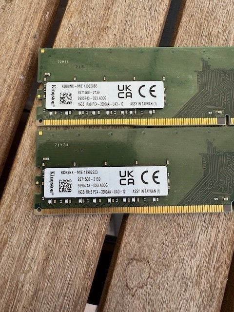 2x 16 Go de RAM DDR4 Kingston à 3200 MHz (ensemble de 32 Go), 32 GB, Enlèvement ou Envoi, DDR4, Comme neuf