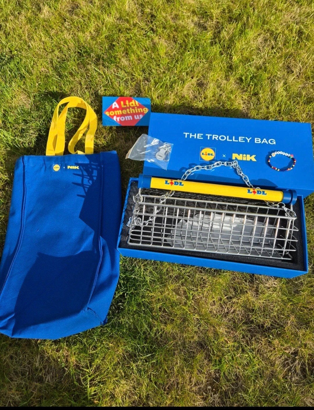 Lidl  Nik Bentel: The Trolley Bag, Bijoux, Sacs & Beauté, Enlèvement ou Envoi, Neuf, Autres marques