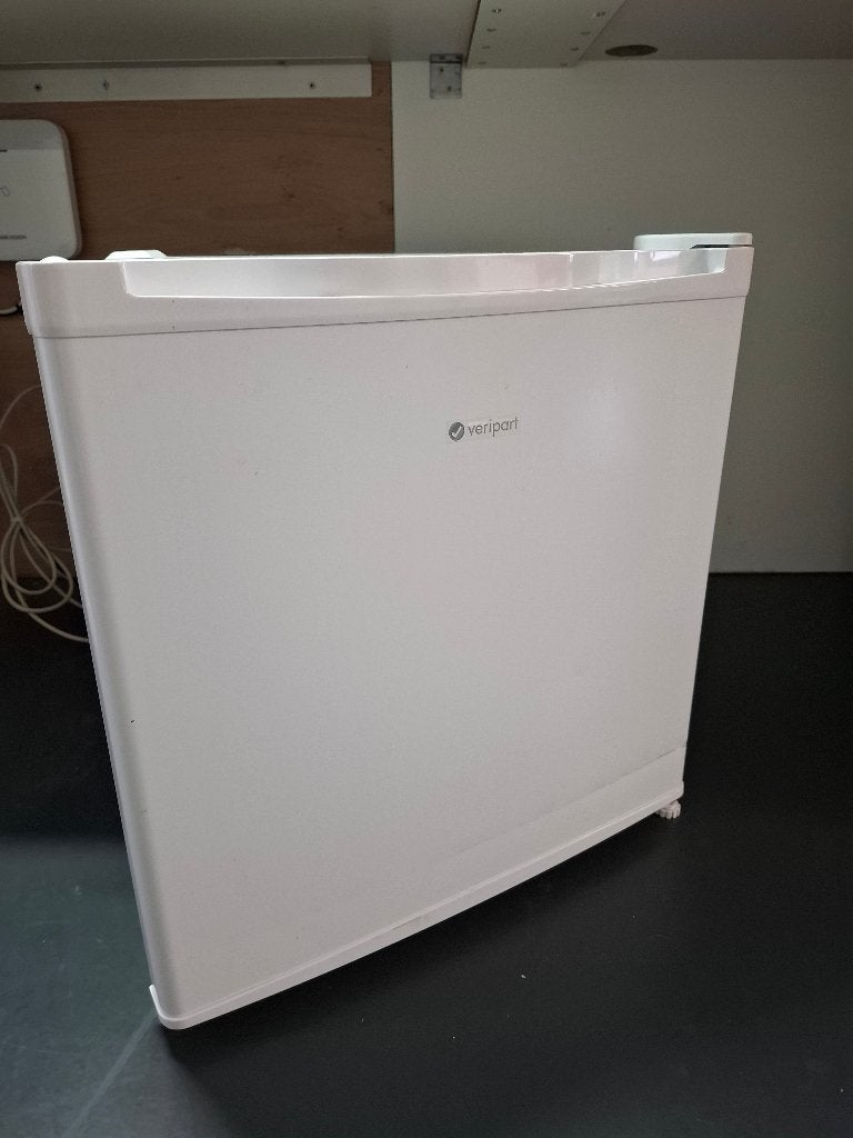Koelkast tafelmodel, Avec compartiment congélateur, Enlèvement, Utilisé, 45 à 60 cm