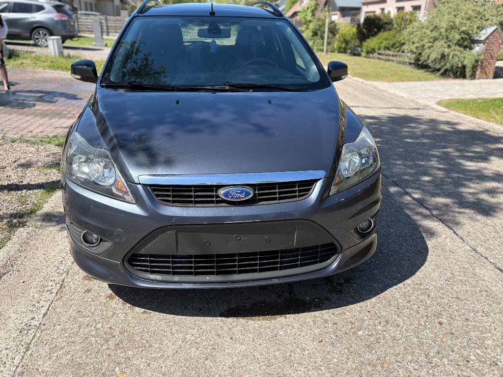 Ford focus 1.6 diesel 115 pk, Autos, Ford, Focus, Argent ou Gris, Boîte manuelle, Noir