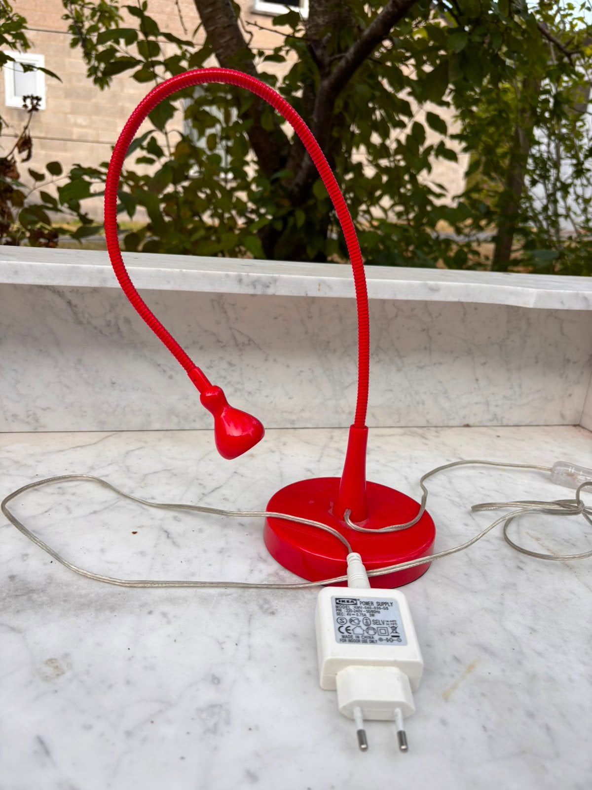 Lampe de bureau LED IKEA JANSJÖ rouge, Enlèvement, Comme neuf