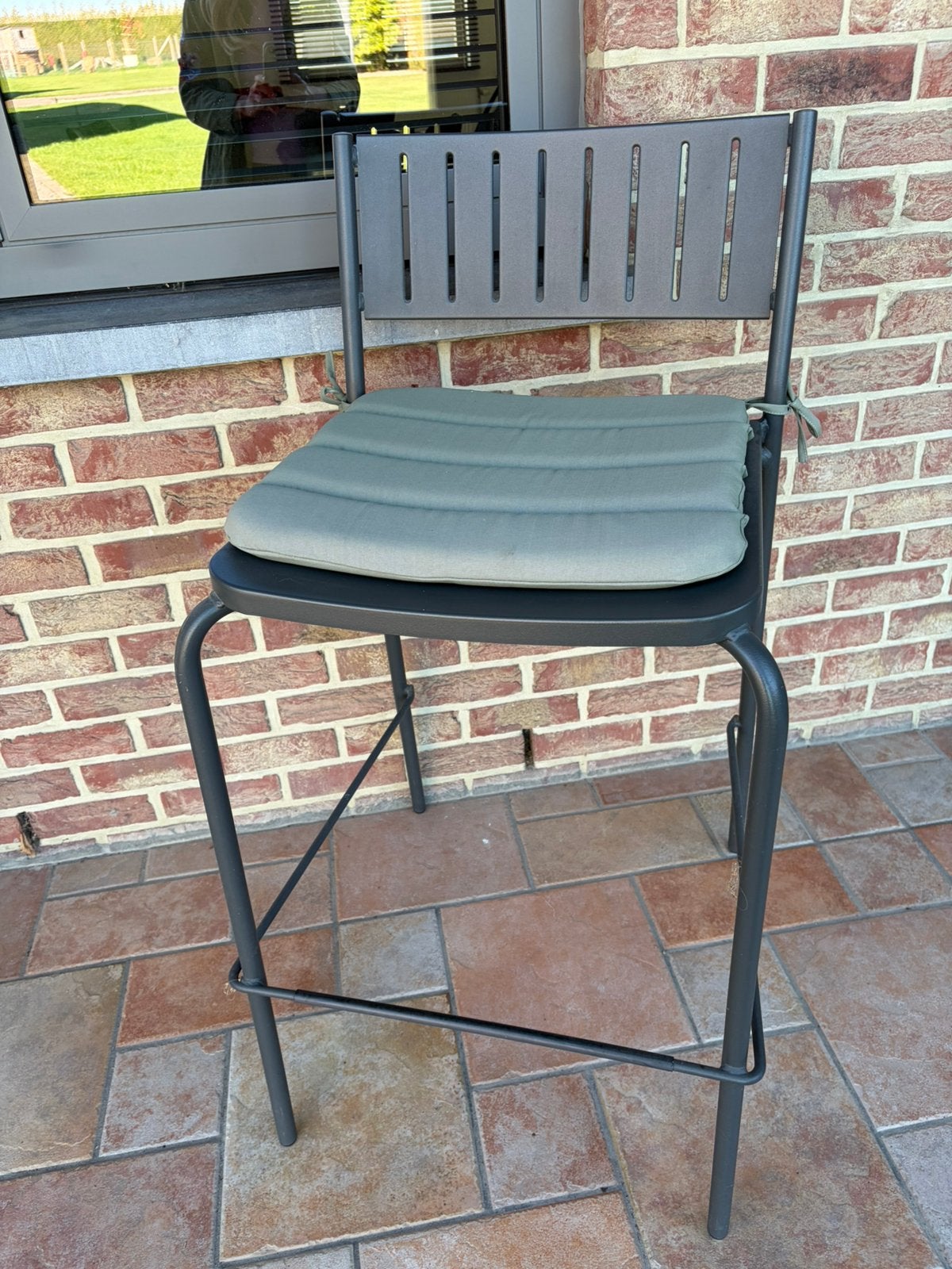 Grijze barstoelen emu, Huis en Inrichting, Ophalen, Zo goed als nieuw