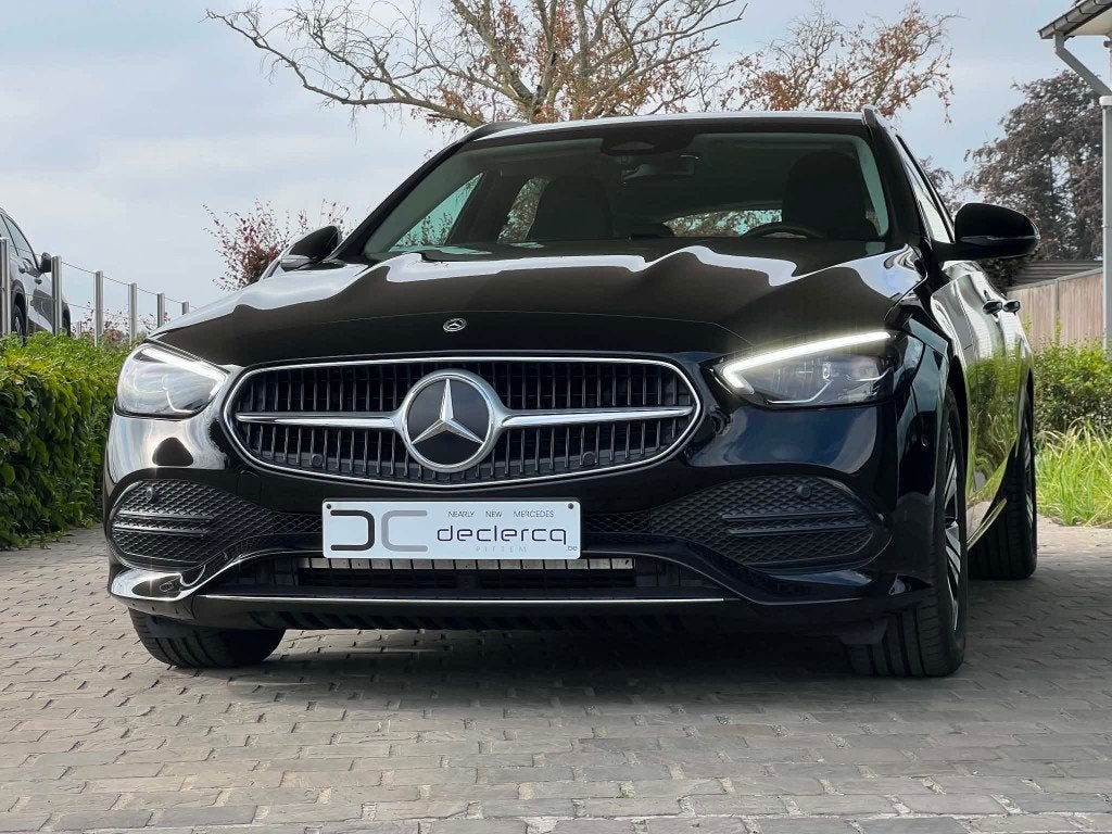 Mercedes c 180 break 2025 avantgarde camera dodehoekassist, Auto's, Mercedes-Benz, Automaat, Lichtsensor, Achterwielaandrijving