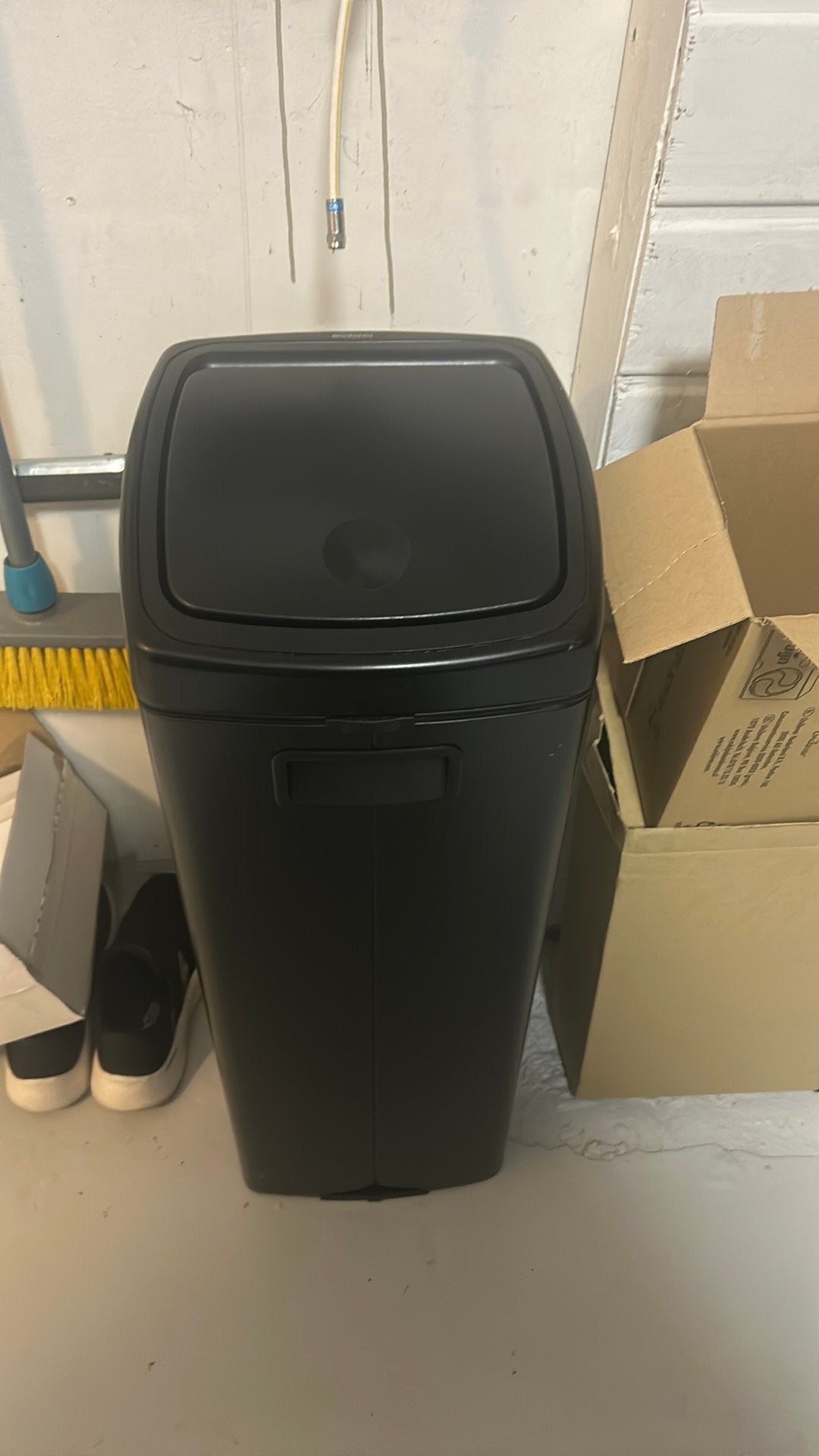 Brabantia Vuilbak, Ophalen, Zo goed als nieuw