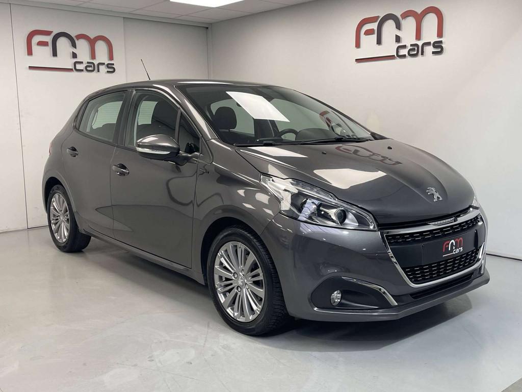 Peugeot 208 1.2i benzine 91.000km bwj2018 Navi Cruise Garant, Auto's, Stof, 1199 cc, 110 g/km, USB