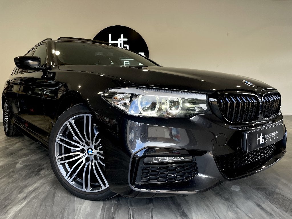 BMW 520 dAS/ TOURING/ PACK M/ SHADOW LINE/ TOIT OUVRANT/CUIR, Autos, BMW, Cuir, Argent ou Gris, Euro 6, Entreprise