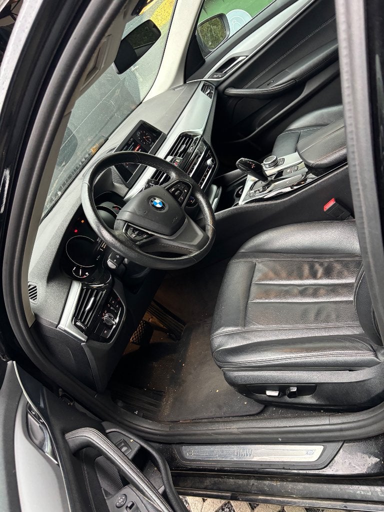 BMW 518d, Automaat, Achterwielaandrijving, 4 cilinders, Zwart