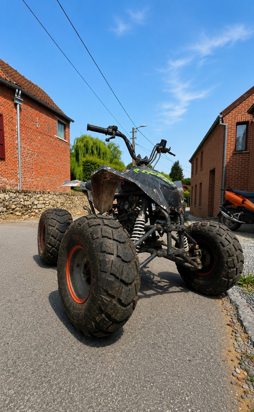 Quad 125 roule bien, Motos
