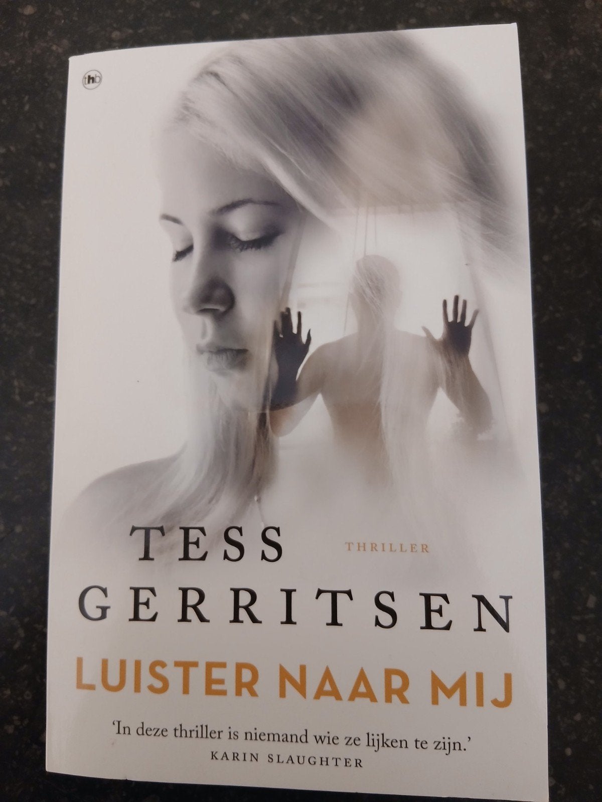 luister naar mij van Tess Gerritsen, Boeken, Ophalen
