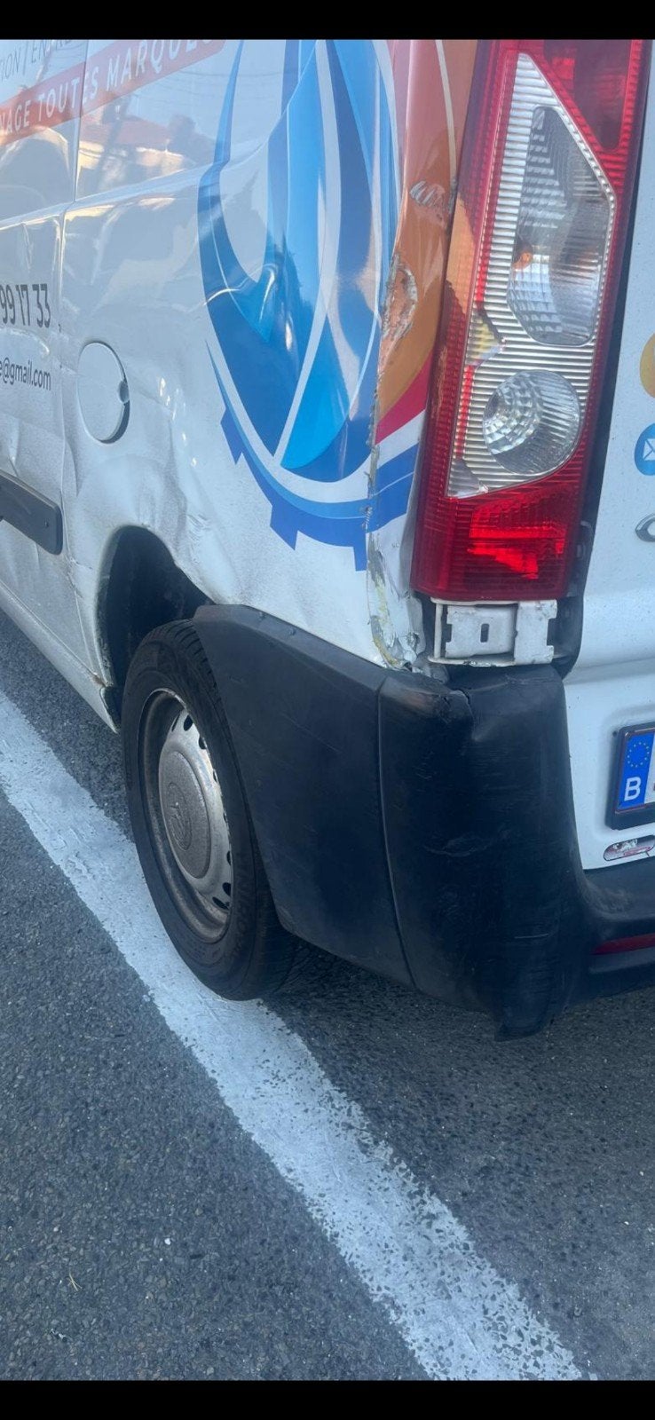 jumpy 16hdi accidenté, Autos, Camionnettes & Utilitaires, Achat, Citroën, Boîte manuelle, Diesel