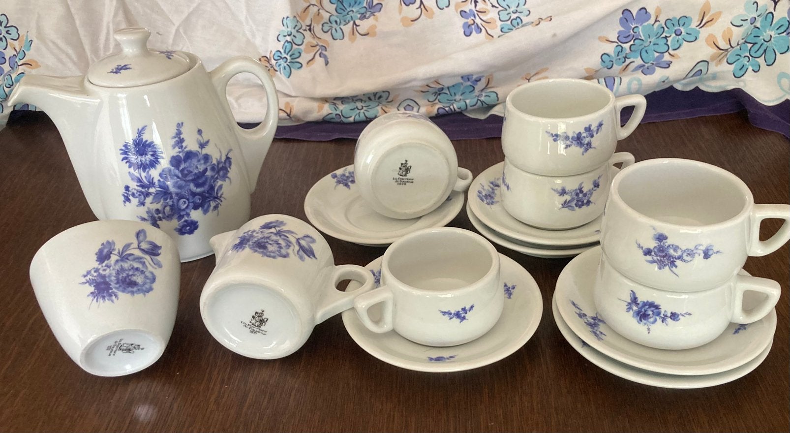 Vintage wit porseleinen koffieservies, Antiek en Kunst, Antiek | Servies compleet, Ophalen