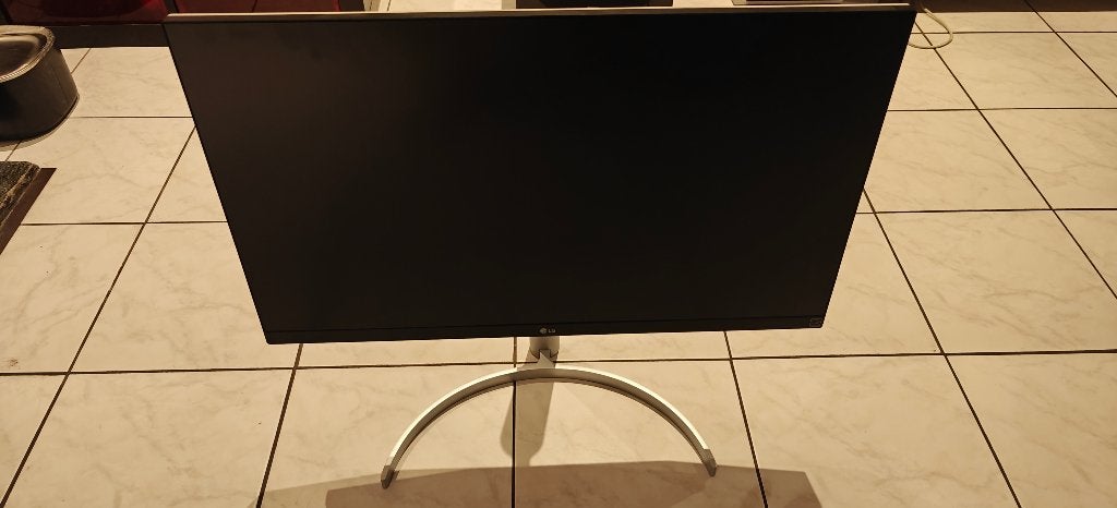 LG 27 inch 4K HDR Monitor LG27UK850, Computers en Software, Monitoren, Ophalen, Gebruikt, IPS, In hoogte verstelbaar