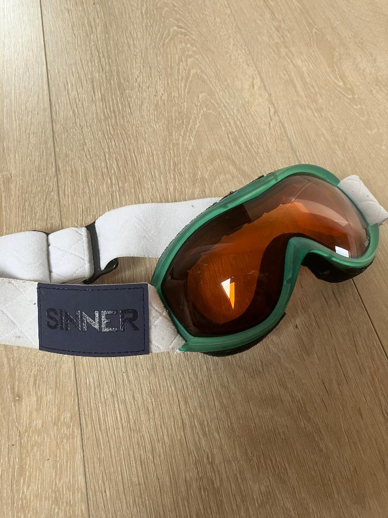 Ski accessoires junior  Casque  -  lunettes helm bril, Ophalen of Verzenden, Zo goed als nieuw, Ski, Overige typen