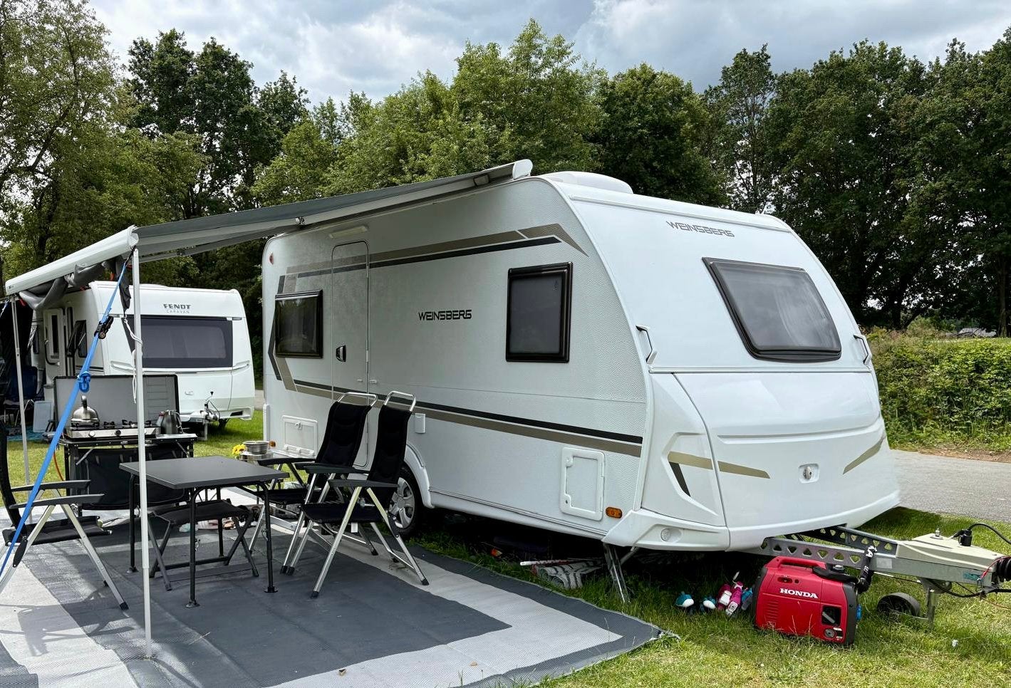 Weinsberg Cara One 450FU BJ 2024, Overige merken, Rondzit, Frans bed, Kachel