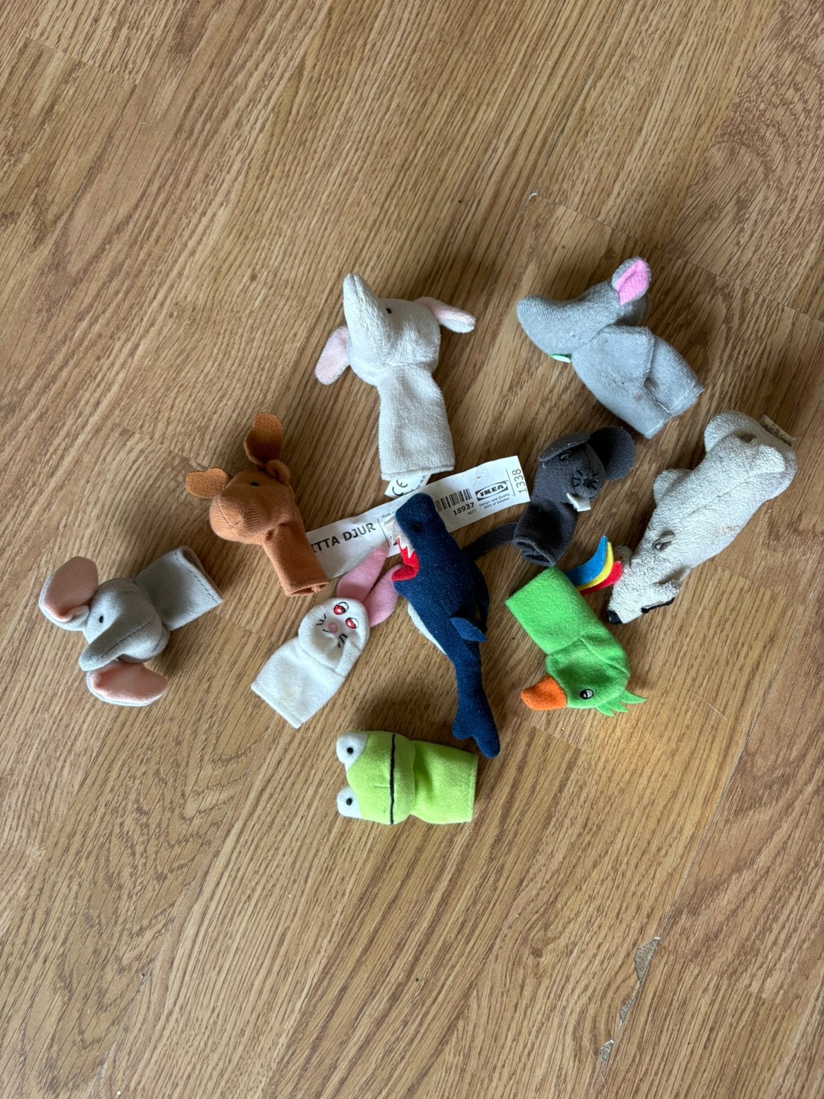 Marionettes pour doigts ikea, Enlèvement, Comme neuf