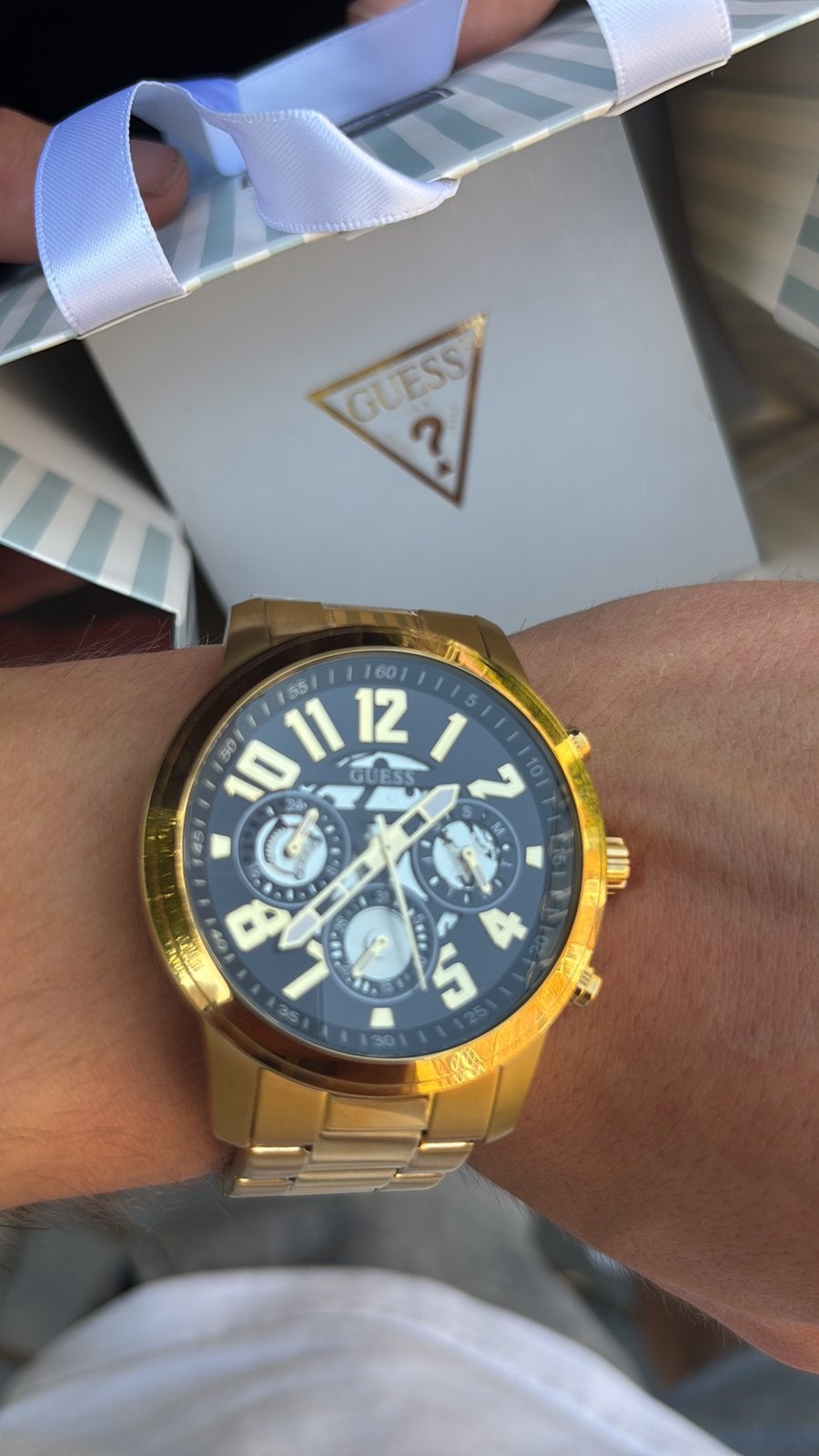 Gues horloge gekocht op 24/06, Polshorloge, Nieuw, Goud, Goud