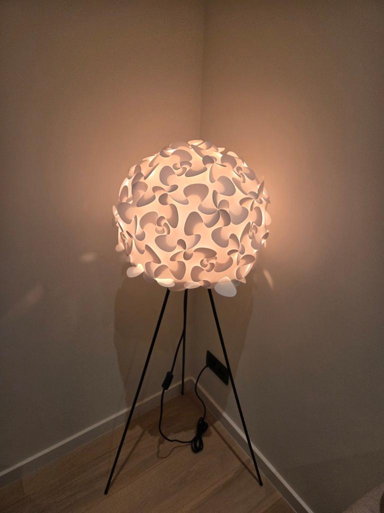 VITA UMAGE Tripod met Lora hang/staankap, Huis en Inrichting, Lampen | Vloerlampen, Ophalen