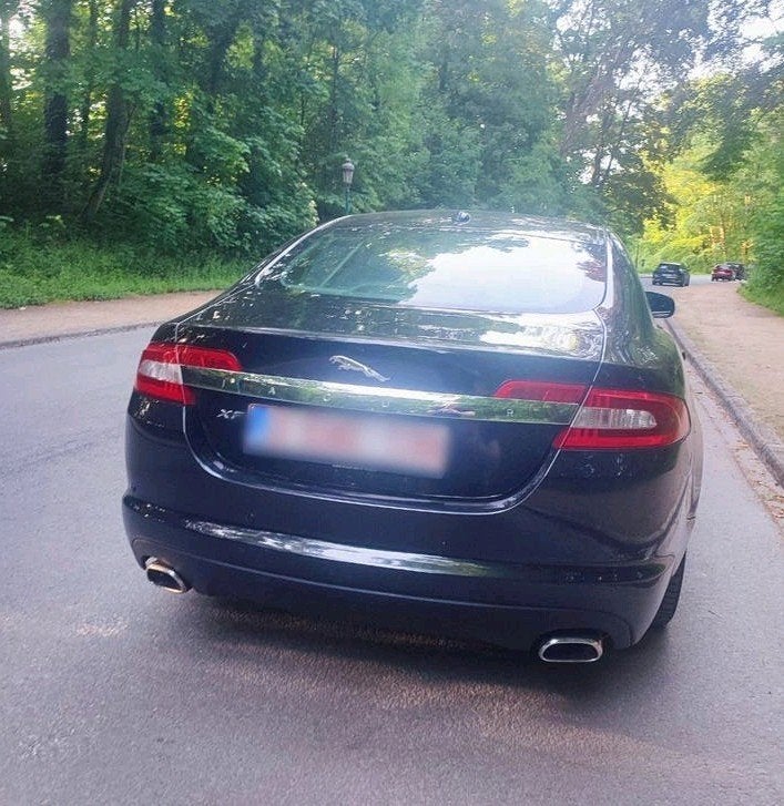 Jaguar XF 2.7 V6 207cv, avec ou sans contrôle technique, Cuir, Achat, Entretenue par le concessionnaire, Noir