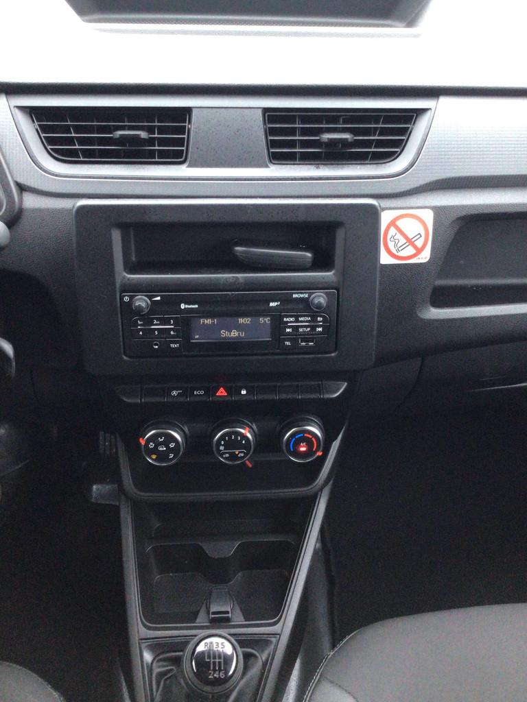 Renault express 15hdi 2024 46000km 12950e ex, Auto's, Renault, 4 cilinders, Wit, Bedrijf, 2 zetels