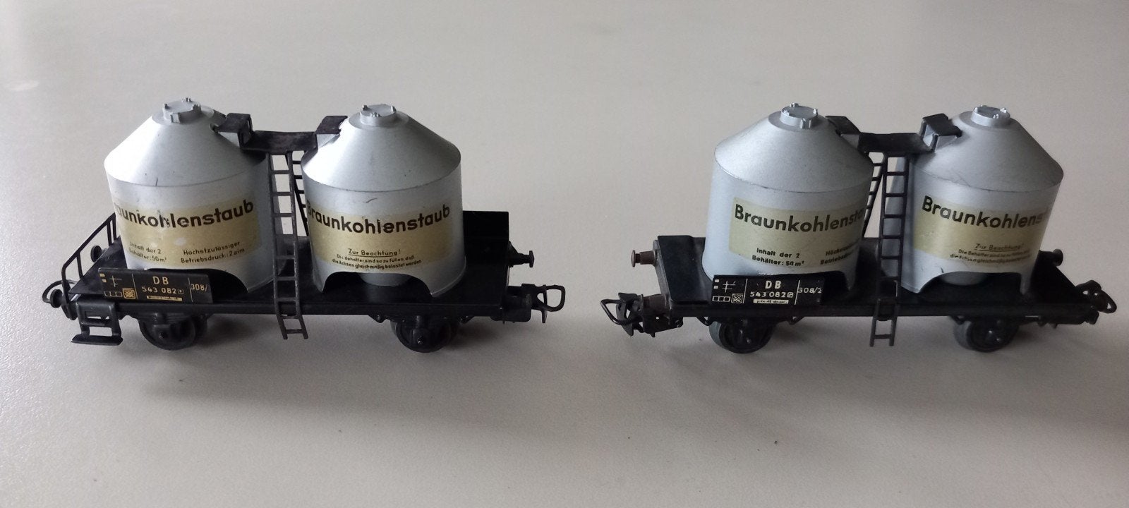 2 wagons-silos Marklin 4511, Hobby & Loisirs créatifs, Enlèvement ou Envoi, Utilisé, Wagon, Märklin