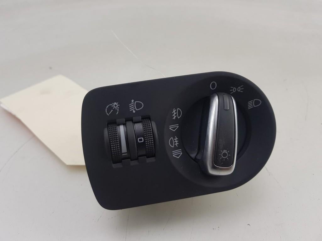INTERRUPTEUR D'ECLAIRAGE Audi TT (8J3) (01-2006/06-2014), Utilisé, Audi