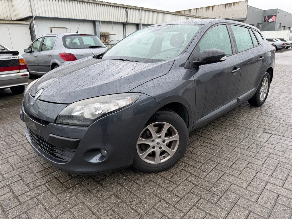Renault Megane 1,5 dci ONLY EXPORT, Auto's, Renault, Voorwielaandrijving, Euro 5, Stof, 4 cilinders