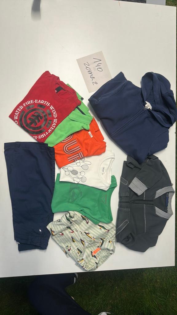 Paquet pour garçon taille 140, Enfants & Bébés, Enlèvement, Comme neuf, Garçon
