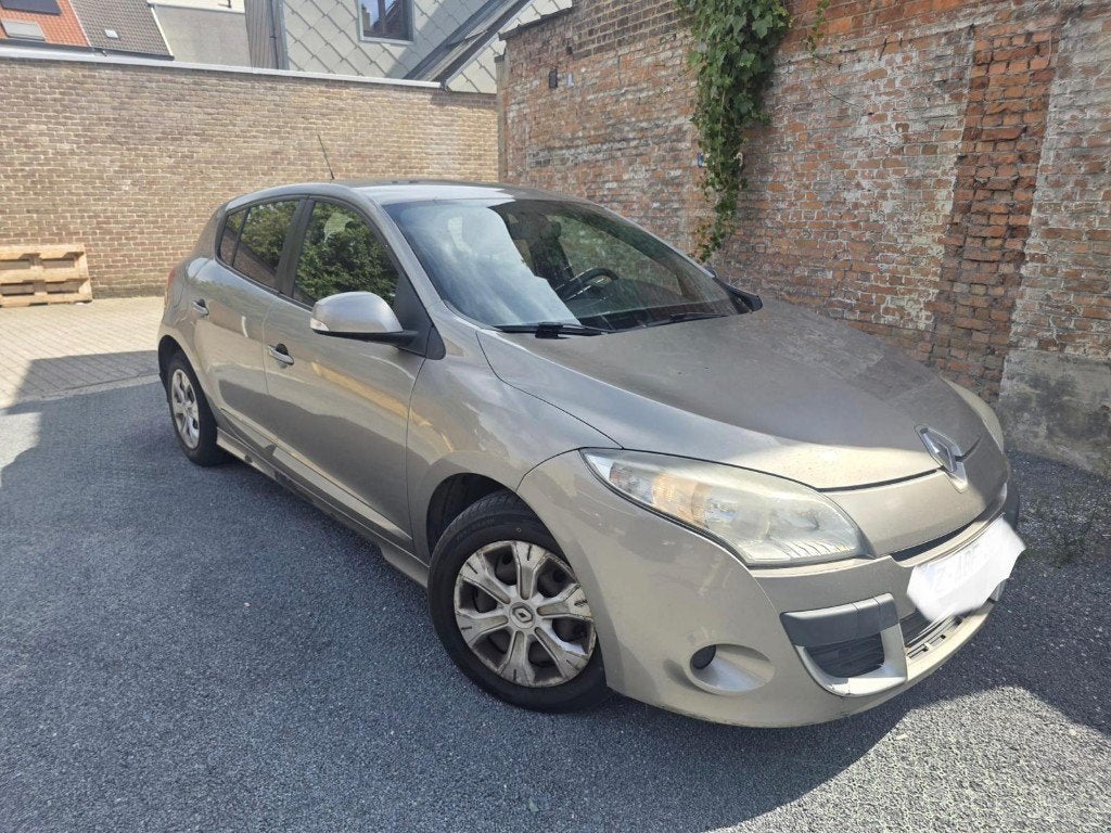 RENAULT MEGANE 3 1.5DCI/2009/AIRCO/1ST EIEGEN/VEEL KM/EXPORT