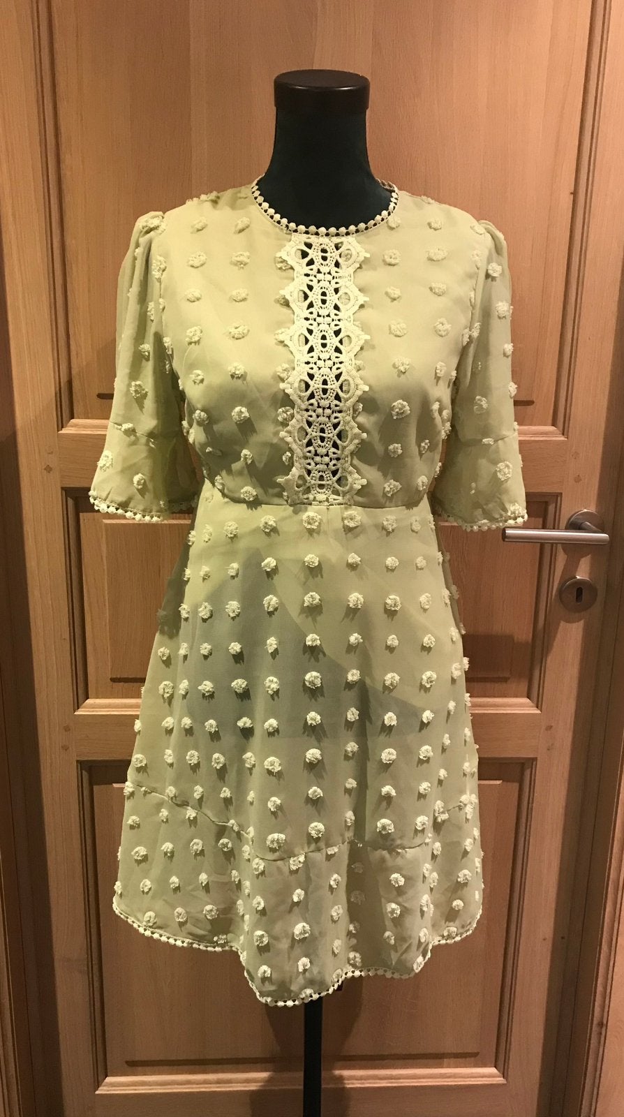 Robe taille M, Enlèvement ou Envoi, Neuf, Taille 38/40 (M), Vert