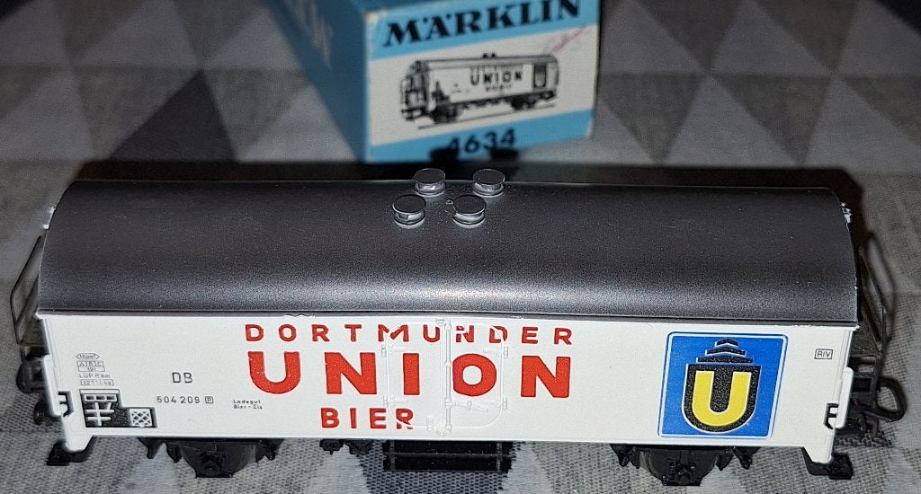 Märklin 4634 bierwagon ”Dortmunder Union Bier” van de DB, Enlèvement ou Envoi, Comme neuf, Wagon, Märklin
