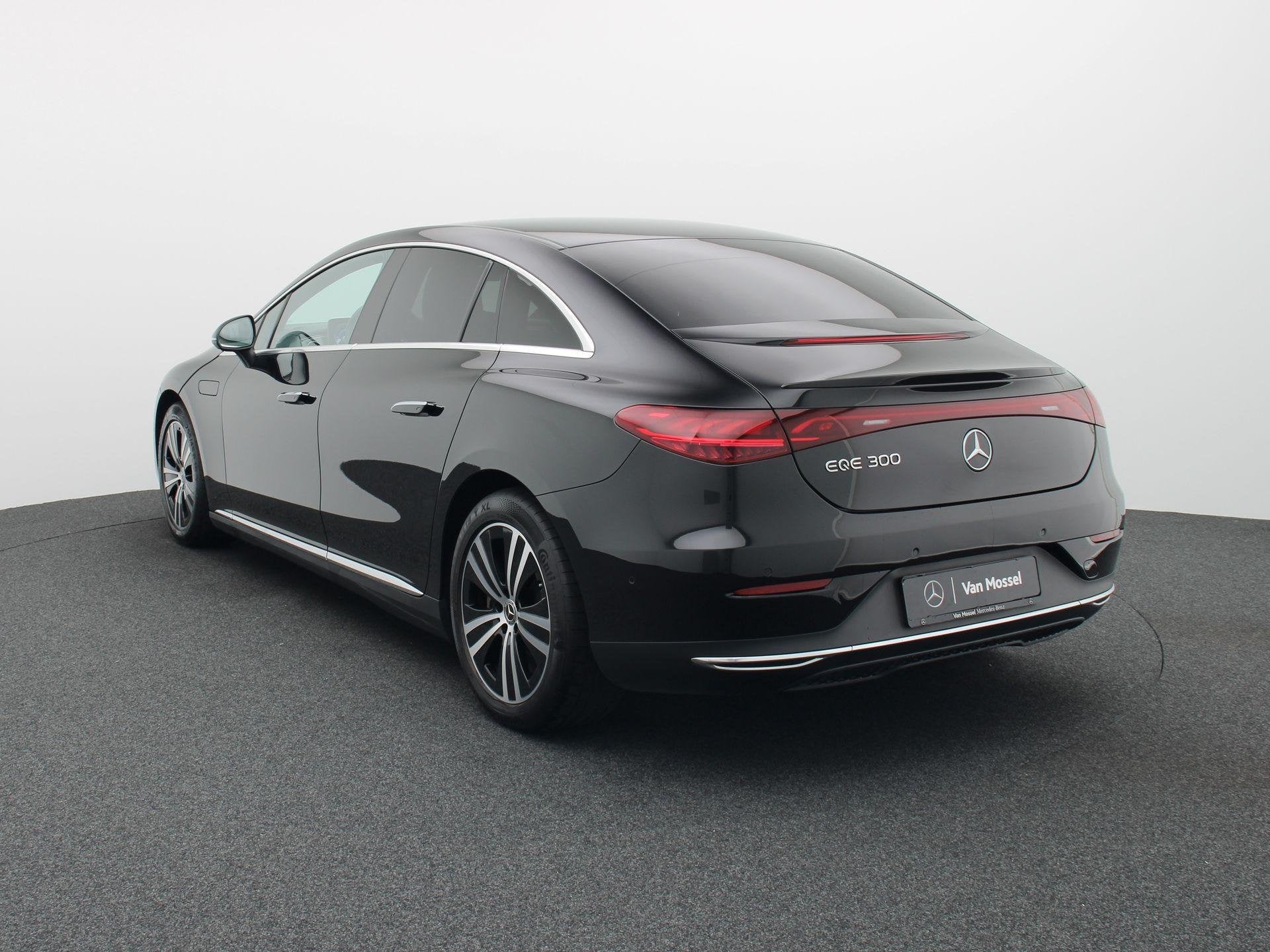 Mercedes-Benz EQE 300 Business Line + LED + CARPLAY + CAMERA, Autos, Achat, Entreprise, Entretenue par le concessionnaire, Noir
