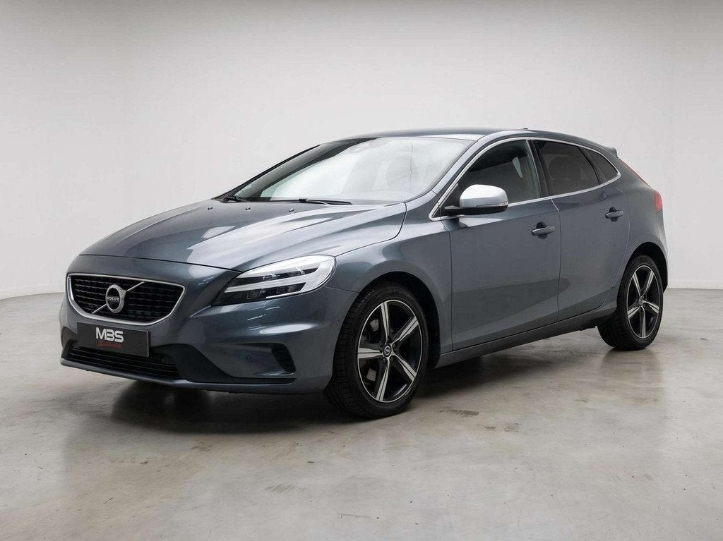 Volvo V40 * R-Design* AUTO* XENON* NAVI* RADAR AV/AR*, Gebruikt, 4 cilinders, 1969 cc, 120 pk